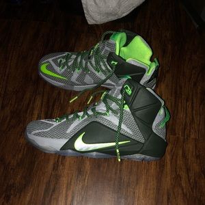 Lebron 12s : Size 9.5 Men. Never worn